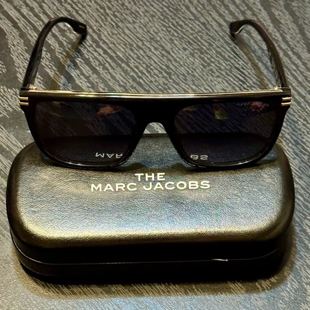 Marc Jacobs Black Flat Top Square Sunglasses with… - image 1